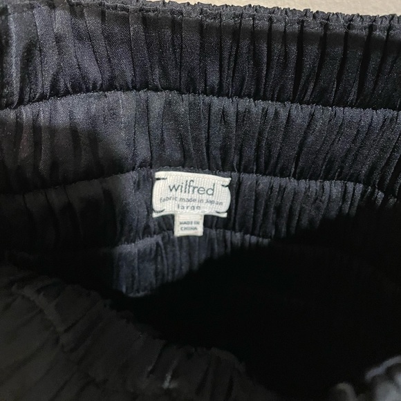 Aritzia Wilfred Super High Waist Black Flowy Skirt - Picture 5 of 10